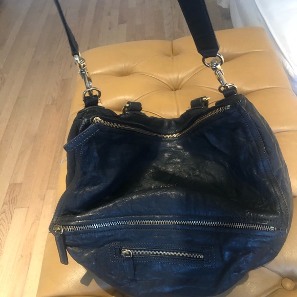 Givenchy Pandora Medium Handbag. EUC. - Picture 5 of 11